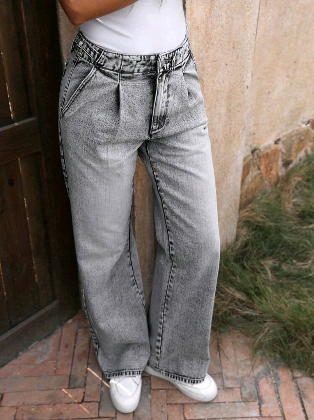 Front Button Pocket Simple Straight Leg Jeans, WJN-002